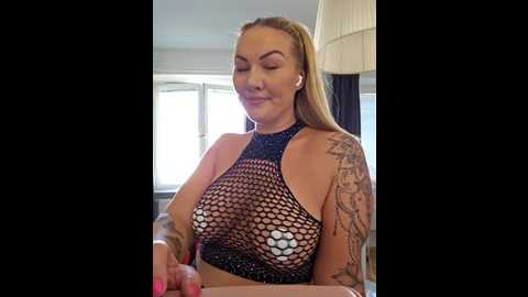 Media: nastymilf_ Stripchat 2024-10-06 10:52:00