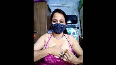 Media: summi579 Stripchat 2024-10-06 17:35:00
