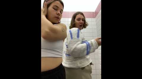 Media: suziemurray Stripchat 2024-10-06 08:50:00