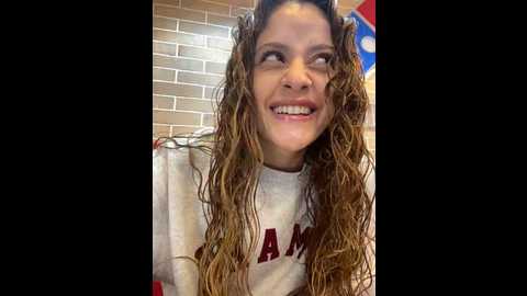 Media: alana15 Stripchat 2024-10-07 19:46:00