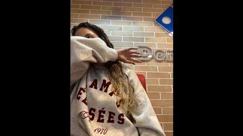 Media: alana15 Stripchat 2024-10-07 20:29:00