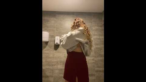 Media: alana15 Stripchat 2024-10-07 20:37:00