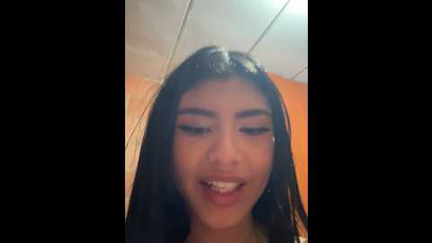 Media: hurrem_18 Stripchat 2024-10-07 09:10:00