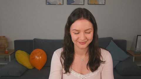 Media: ksyushy Stripchat 2024-10-07 05:37:00