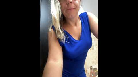 Media: ladywithbigass Stripchat 2024-10-07 09:31:00