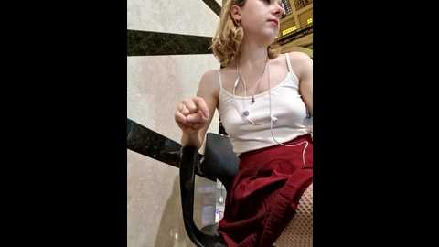 Media: public_katrisha Stripchat 2024-10-07 14:49:00