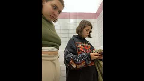 Media: suziemurray Stripchat 2024-10-07 10:18:00