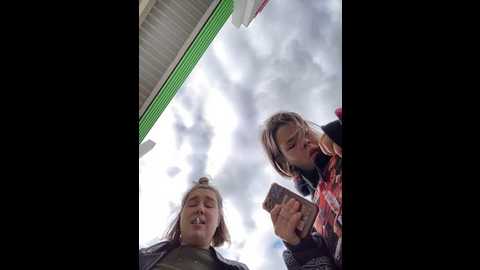 Media: suziemurray Stripchat 2024-10-07 10:48:00