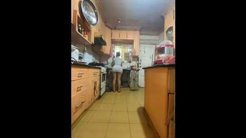 Media: sweetieme Stripchat 2024-10-07 04:17:00