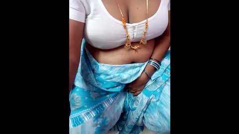 Media: tamil_rathi Stripchat 2024-10-07 19:16:00