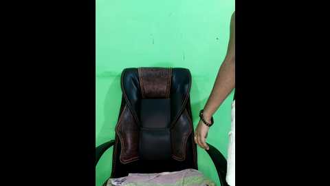 tapur_ @ stripchat on 20241007