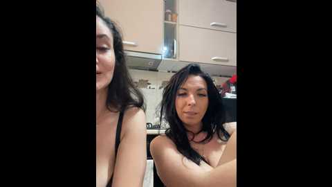 Media: almmaxxxx Stripchat 2024-10-08 06:15:00