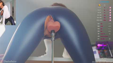 Media: art_porno Stripchat 2024-10-08 02:00:00