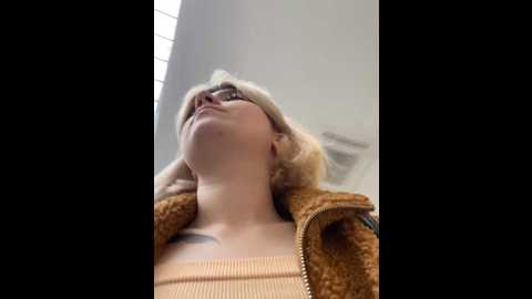 Media: baby__naughty Stripchat 2024-10-08 12:29:00