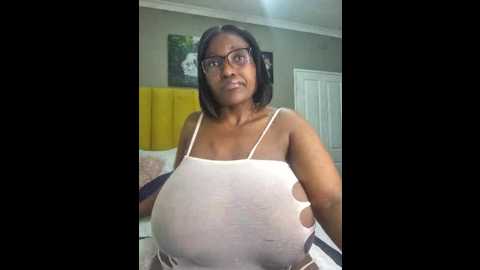 Media: bustygoddess32 Stripchat 2024-10-08 01:31:00