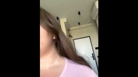 Media: curvyflawless Stripchat 2024-10-08 08:25:00