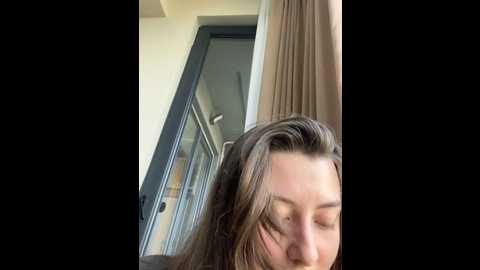 Media: curvyflawless Stripchat 2024-10-08 09:59:00