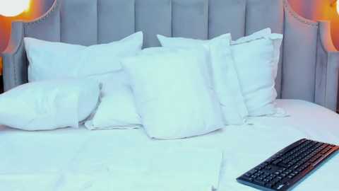 Media: emillybronte Stripchat 2024-10-08 02:09:00