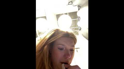 Media: honey___hot Stripchat 2024-10-08 15:03:00