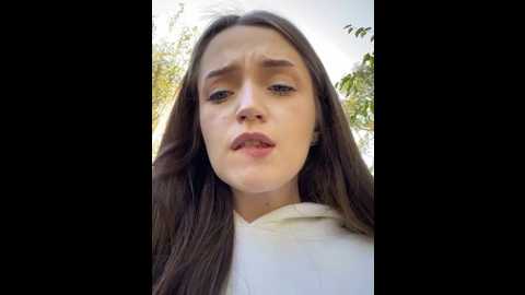 Media: jessi_meow Stripchat 2024-10-08 11:25:00