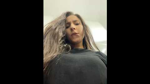 Media: littledoll___ Stripchat 2024-10-08 16:28:00