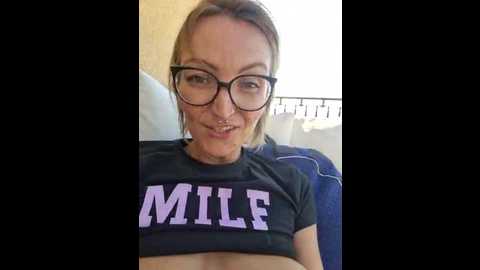Media: missmialicious Stripchat 2024-10-08 13:30:00