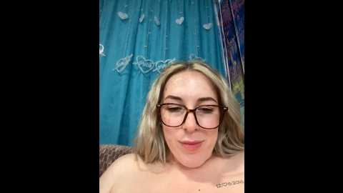 Media: mommmyyummy Stripchat 2024-10-08 17:01:00