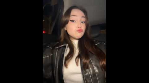 Media: peachy_dream Stripchat 2024-10-08 20:42:00