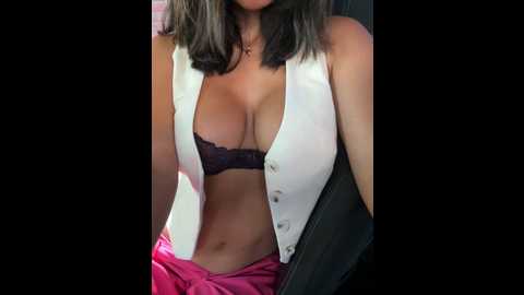 Media: sexi_noemi Stripchat 2024-10-08 14:58:00