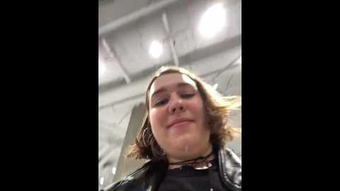 Media: suziemurray Stripchat 2024-10-08 12:30:00