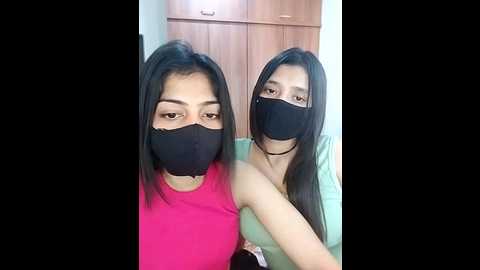 Media: tannu_tanya Stripchat 2024-10-08 05:11:00