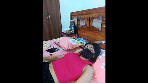 Media: tannu_tanya Stripchat 2024-10-08 05:46:00