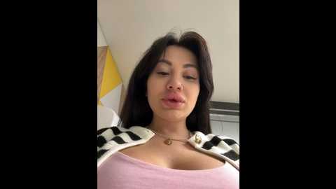 Media: wet__bunny Stripchat 2024-10-08 08:03:00