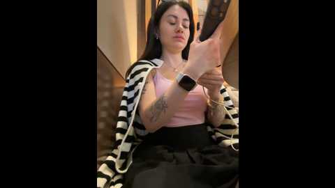Media: wet__bunny Stripchat 2024-10-08 09:58:00