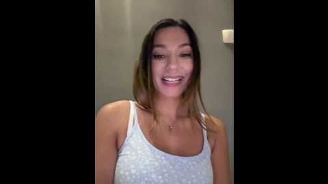 Media: _miaqueen_ Stripchat 2024-10-09 00:44:00