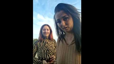 Media: amy__samy Stripchat 2024-10-09 15:01:00