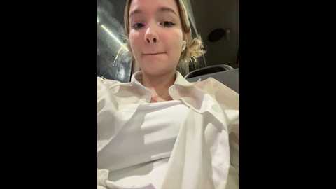 Media: baby_tiny Stripchat 2024-10-09 15:39:00