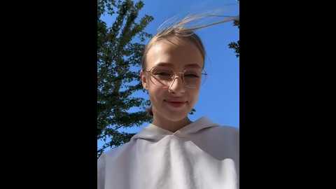 Media: caseystar Stripchat 2024-10-09 07:03:00