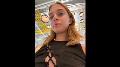 Media: enjoy_my_beauty Stripchat 2024-10-09 07:55:00