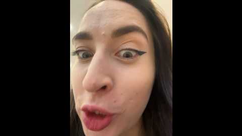 Media: holly_play Stripchat 2024-10-09 09:06:00