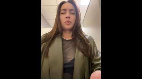 Media: holly_play Stripchat 2024-10-09 10:33:00