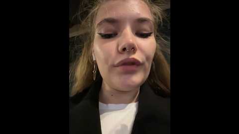 Media: holy_tereza Stripchat 2024-10-09 18:55:00