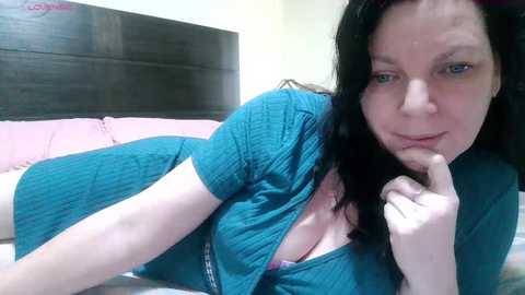 honey_suckles @ stripchat on 20241009