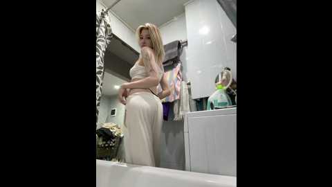 littlebitchess @ stripchat on 20241009