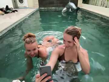 Media: nura_n_sarah Stripchat 2024-10-09 10:18:00