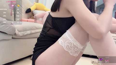 Media: ruoling_19 Stripchat 2024-10-09 19:39:00