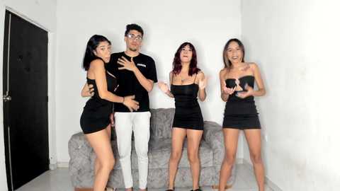 Media: slimteenwet Stripchat 2024-10-09 05:15:00