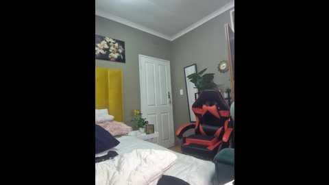 Media: bustygoddess32 Stripchat 2024-10-10 01:16:00