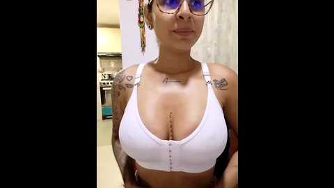 Media: charlotte_stevenss_ Stripchat 2024-10-10 17:11:00