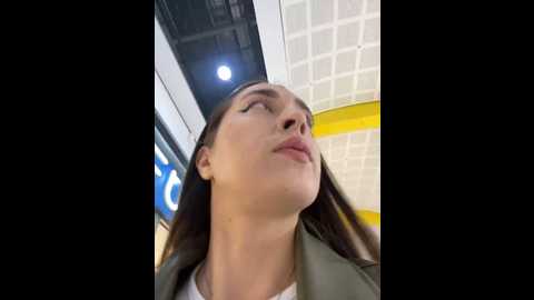 Media: holly_play Stripchat 2024-10-10 15:59:00